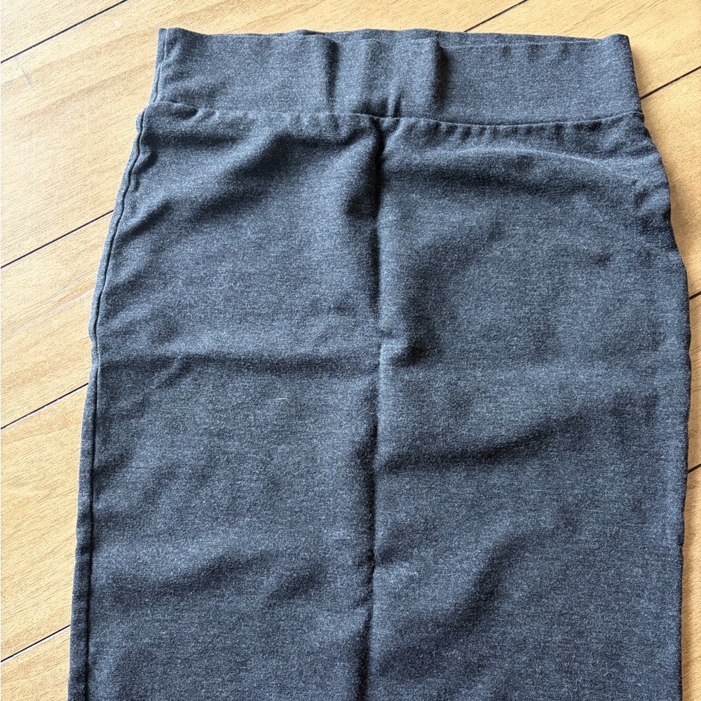 Double Take Charcoal Skirt stretchy rayon material women’s size small